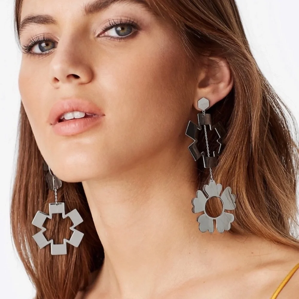 Tory Burch GEO SILVER TONE DROP EARRINGS - Picture 3 of 5
